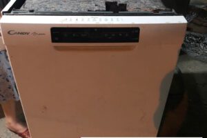 Sửa máy rửa bát Candy