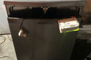 Sửa máy rửa báttt