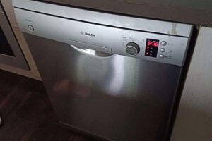 Máy rửa bát Bosch báo lỗi E18